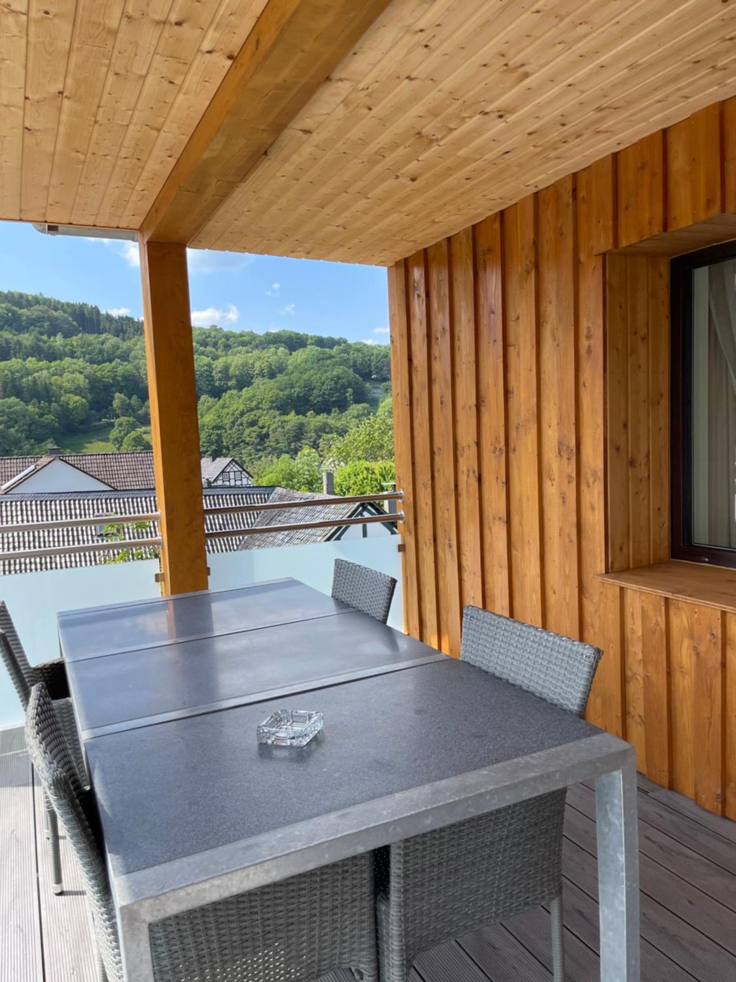 Haus Cornelia Apartamento Einruhr Exterior foto